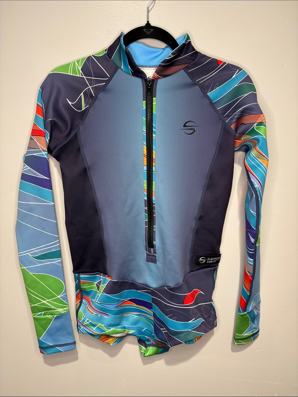 Platinum Sun Surf Suit M UPF 30 Long Sleeve Rash Guard Swimsuit